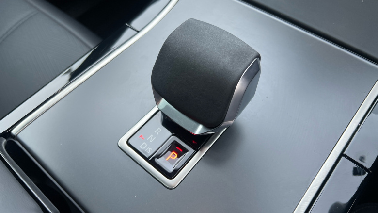 Land Rover Range Rover Velar 2.0 D200 MHEV Dynamic HSE 5dr Auto Diesel Estate